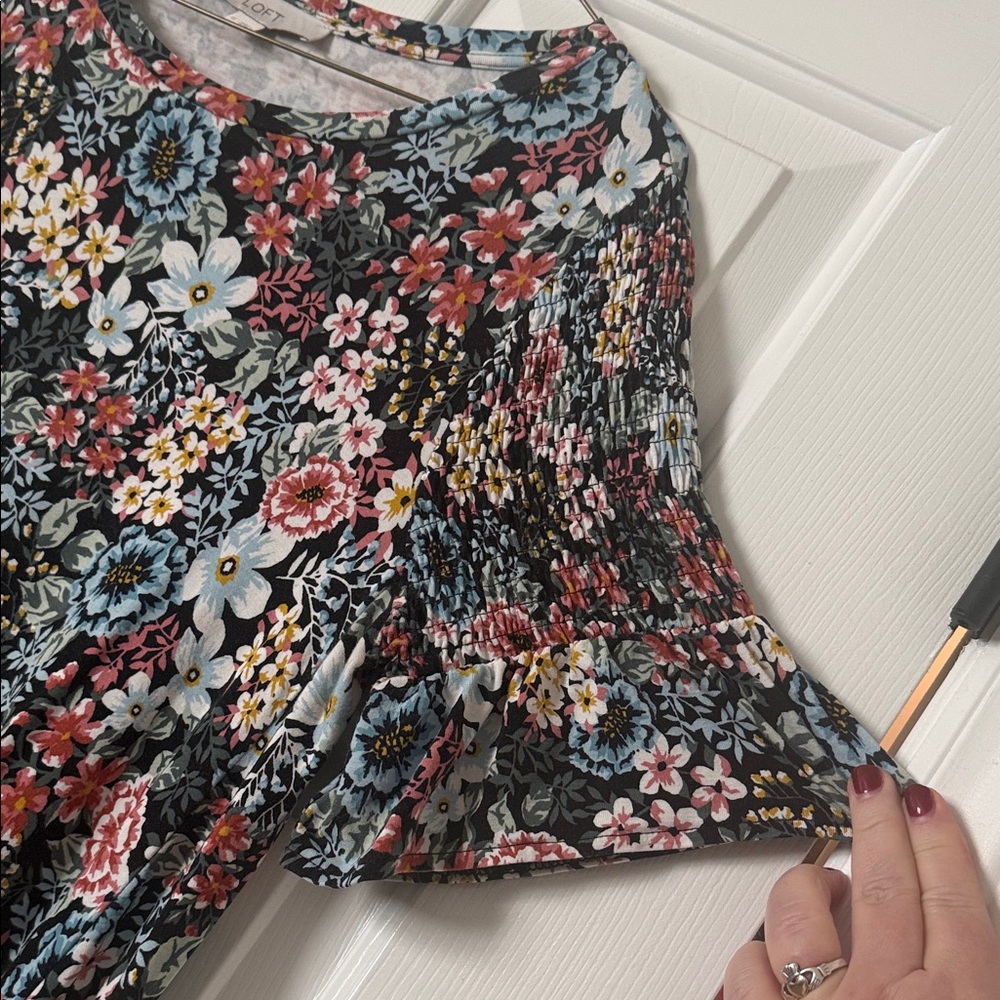LOFT Multicolor Floral Knee Length Dress - Picture 4 of 6